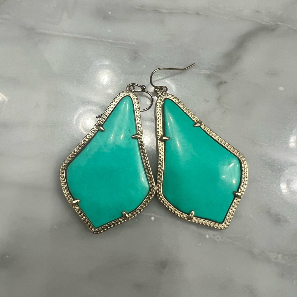 Teal/turquoise Kendra Scott earrings